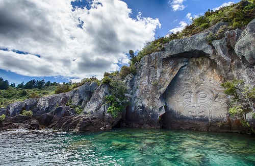 Te Ana Maori Rock Art